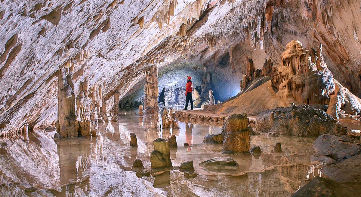 波兰意外输给斯洛文尼亚,遭遇小组赛险境 波兰意外输给斯洛文尼亚,遭遇小组赛险境