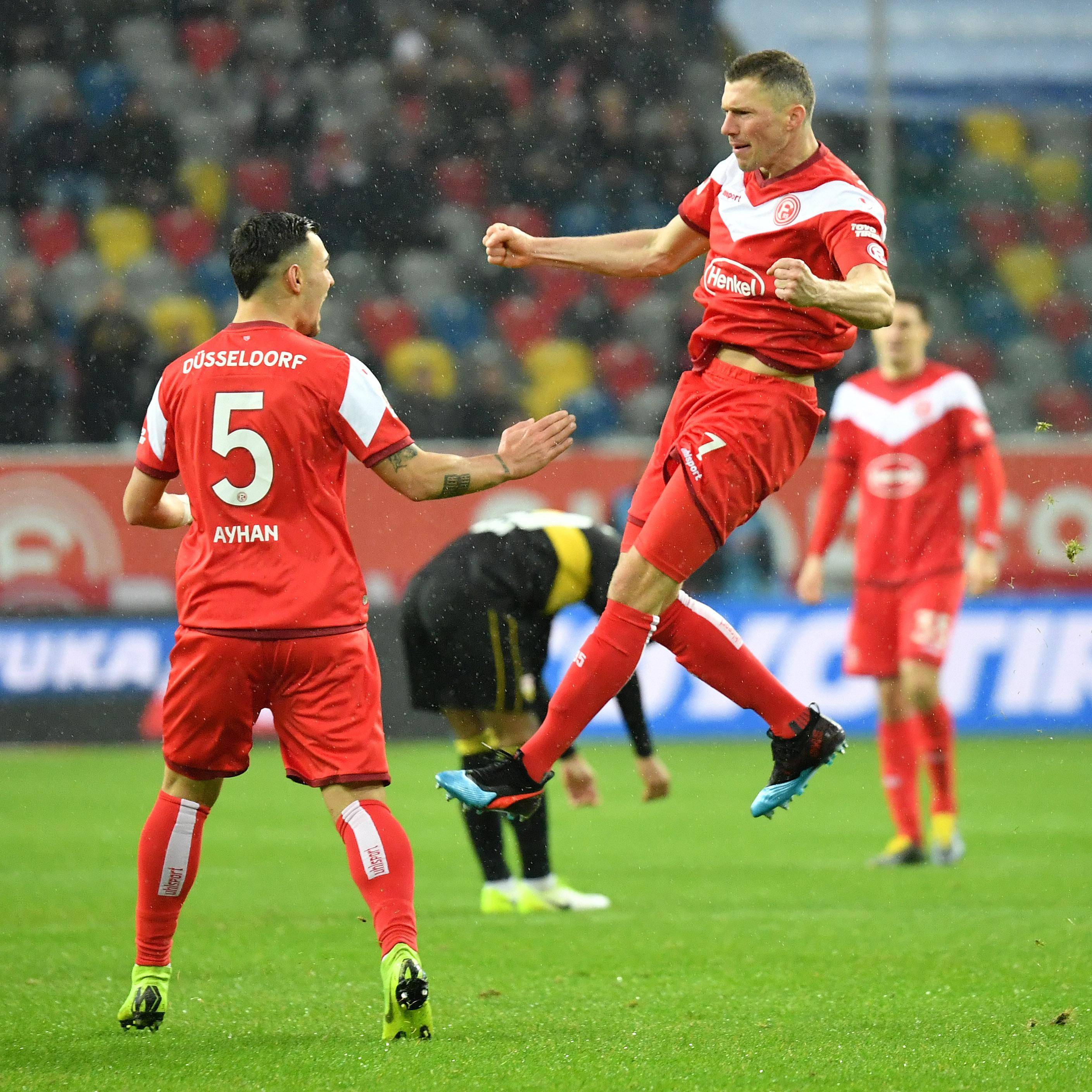 德国队在场上大放异彩的简单介绍 德国队在场上大放异彩的简单介绍