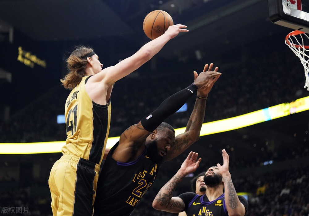 猛龙卫冕回搏冲击,连跌数场但詹姆斯仍领先 猛龙卫冕回搏冲击,连跌数场但詹姆斯仍领先