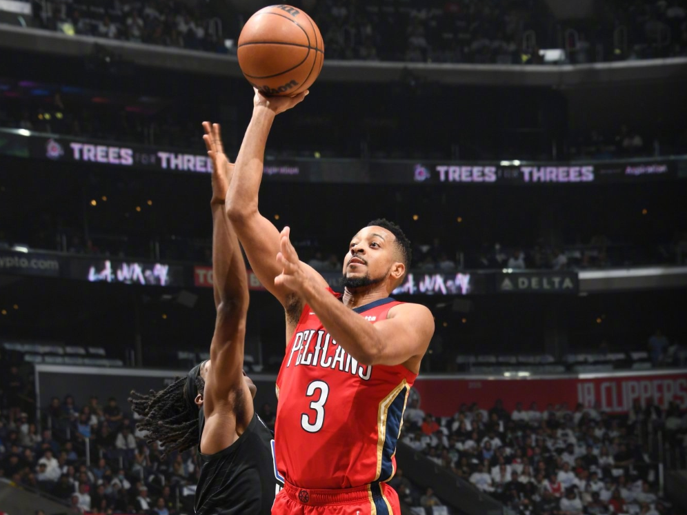 开云体育官方网站-鹈鹕队逆袭取胜尼克斯,霍维尔全场高光表现的简单介绍