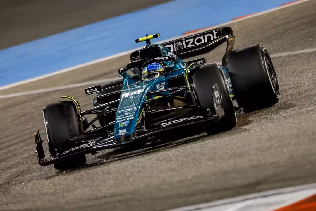 索伯车队绝杀红牛二队，阿隆索带队取胜