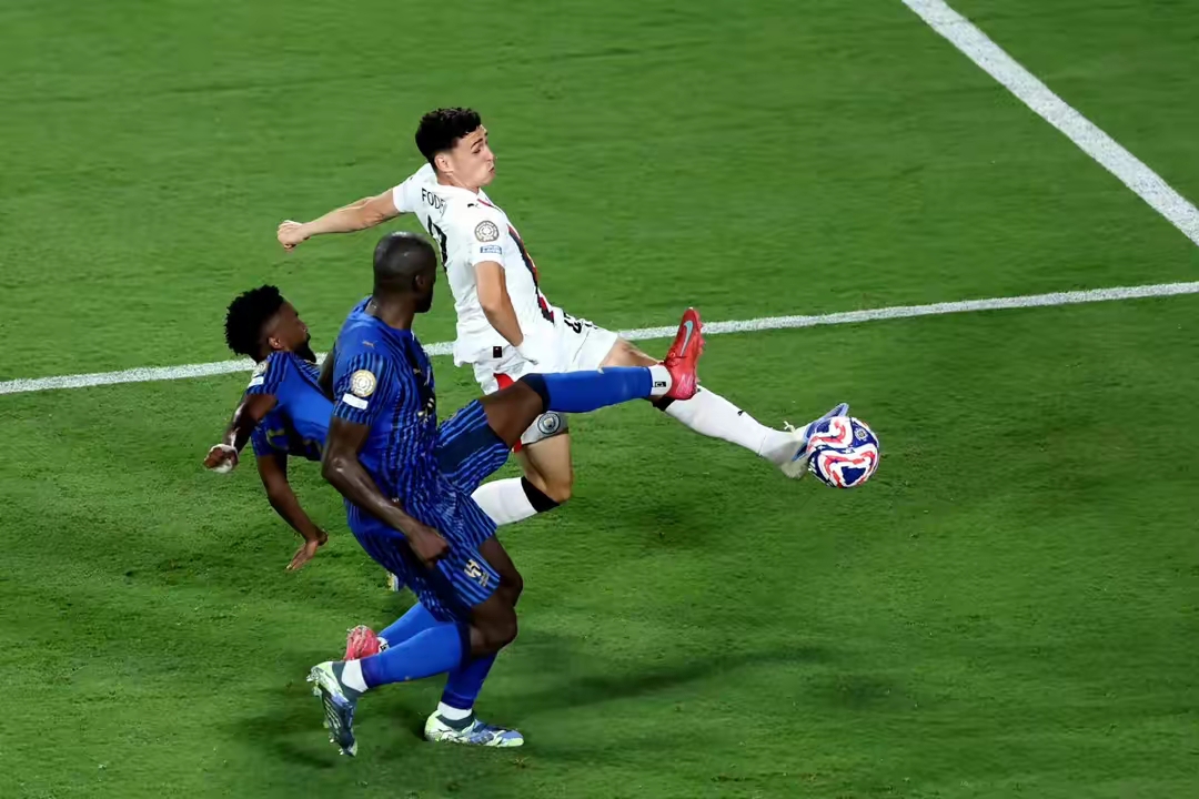 美国逆转乌拉圭,若日尼奥带队取胜 美国逆转乌拉圭,若日尼奥带队取胜