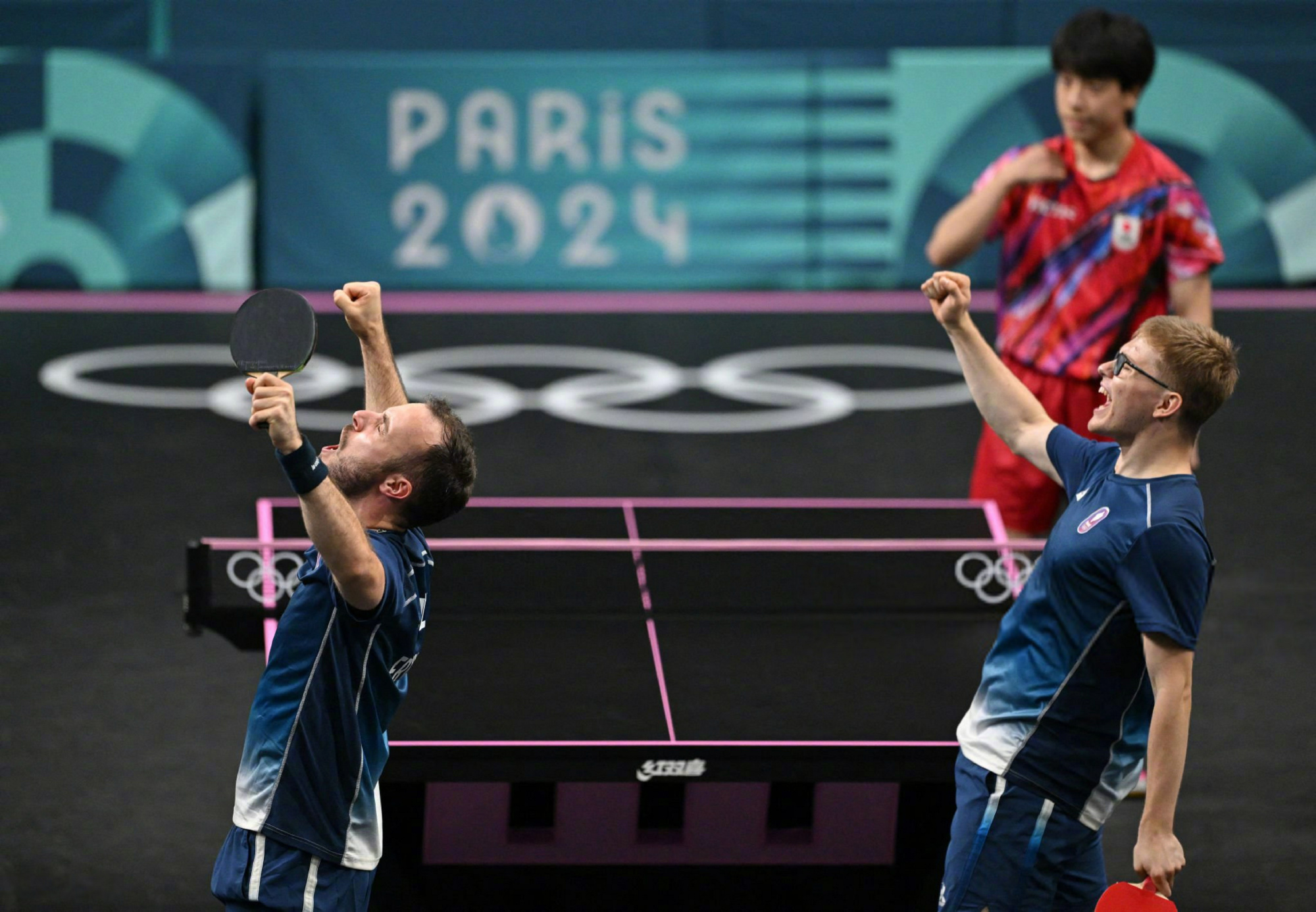 法国队险胜日本队，马龙扛起全队