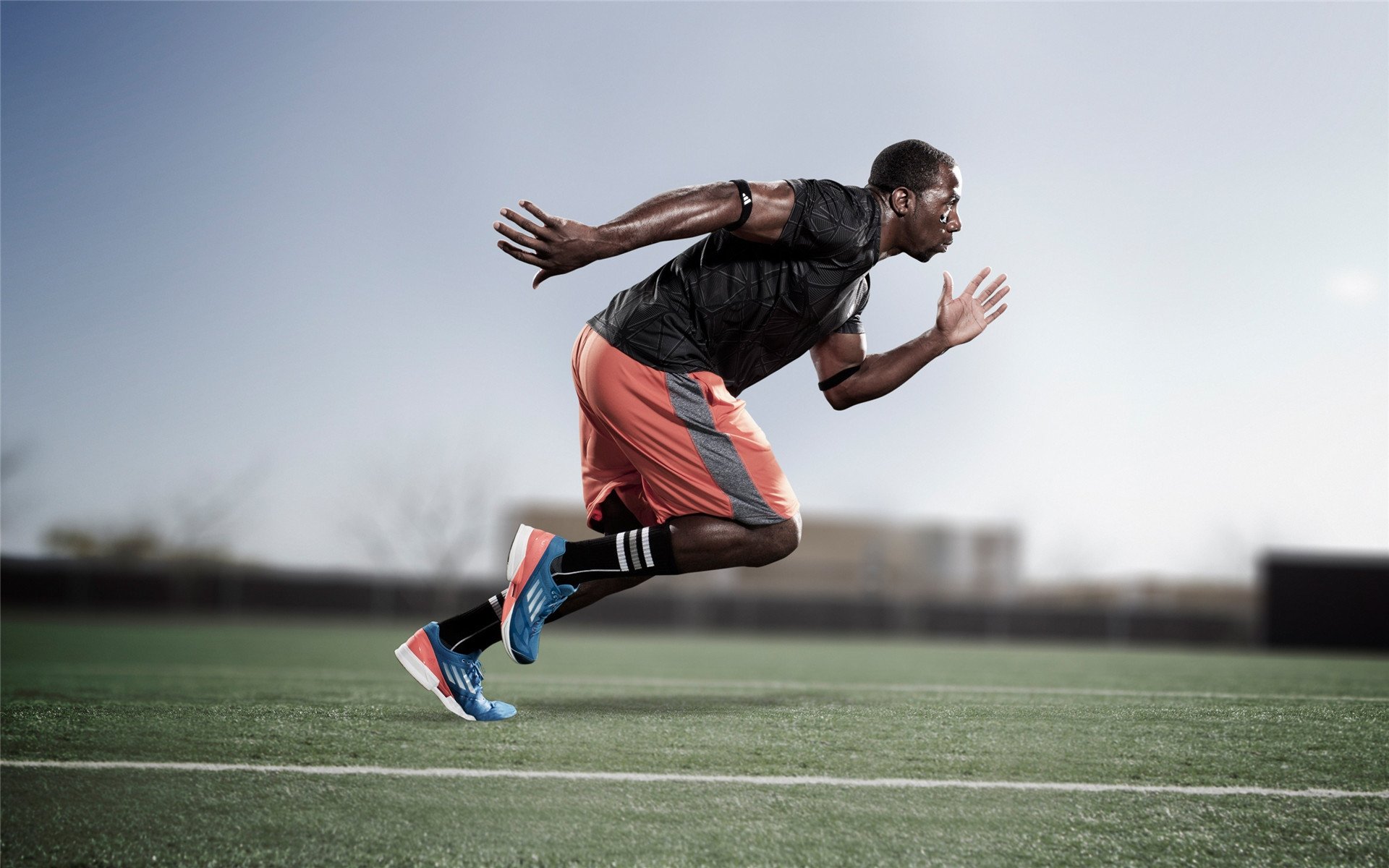 接管赛道，拉文末节狂飙，新赛季揭幕战上演体育跨界掌控力